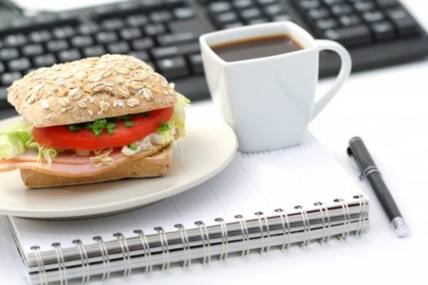 Come impiegare il tempo in pausa pranzo?